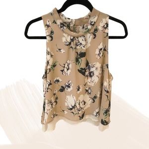 ASTR Sleeveless Blouse